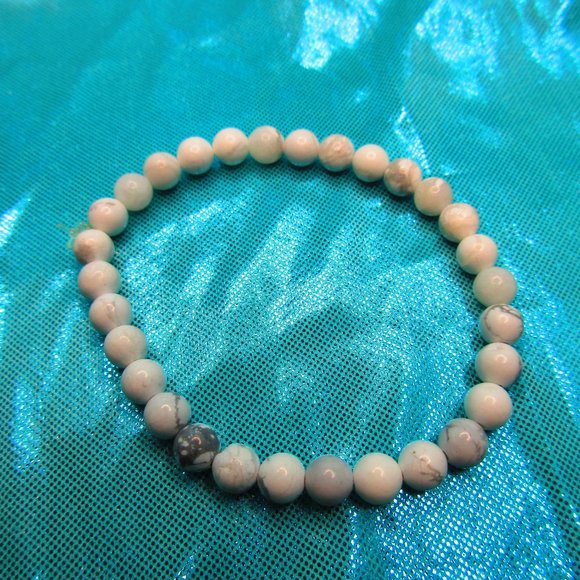 White Howlite 6mm Round 7" Stretchy Gemstone Bracelet - Picture 2 of 3